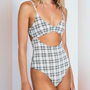 NEW DEVON WINDSOR SWIM MILENA FULL PIECE